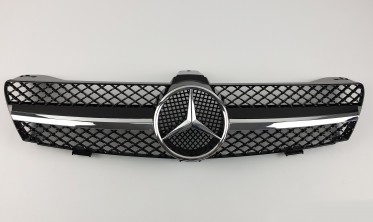 хромована решітка радіатора в Mercedes CLS-Class C219 фото