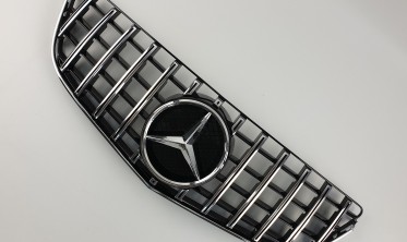 Хромована решітка Mercedes E-Class Coupe C207 (GT) фото