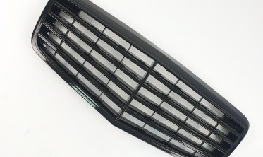 Тюнинговая решетка радиатора для Mercedes E-Class W211 (ASSY All Black) фото