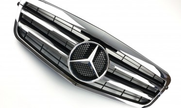 решітка для Mercedes E-Class W212 (CL Chrome Black) фото
