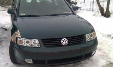 Фары передние тюнинговые VW Passat B5 Engel Eyes хром фото