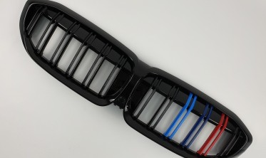 Центральні решітки в М-стилі для BMW 3 G20/G21 фото