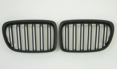 Матовые цетральные решетки для BMW X1 E84 фото