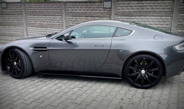 Накладки (листвы) под пороги Aston Martin V8 Vantage фото