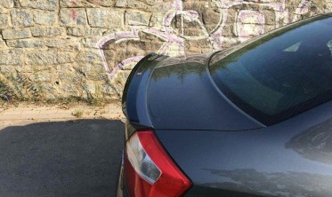 Накладка на спойлер крышки багажника Audi A4 B6 sedan S-line  фото