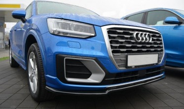 Накладка на передний бампер Audi Q2 MK1 Sport фото
