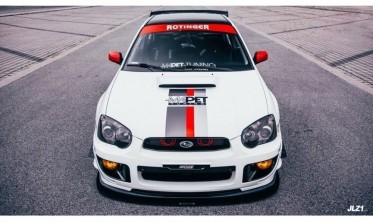 Накладка на передний бампер Subaru Impreza WRX STI фото