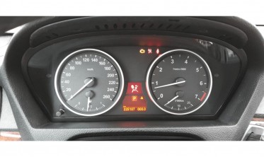 Шкала-заменитель миль на километры BMW X1 E84 фото