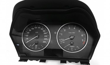 Шкала-замінник миль на кілометри BMW X1 F48 фото