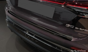 Захисна накладка на задній бампер Audi Q4 E-Tron фото