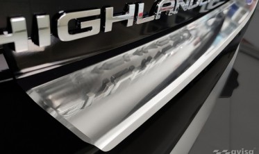 накладка для защиты заднего бампера TOYOTA HIGHLANDER 4 фото