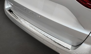 накладка з нержавіючої сталі на задній бампер Volkswagen Multivan T7 фото