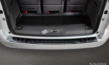 Захисна накладка з нержавіючої сталі на задній бампер Volkswagen Multivan T7 фото