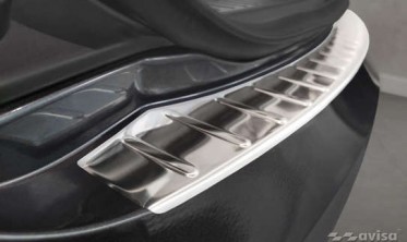 захисна накладка на задній бампер Tesla Model S фото