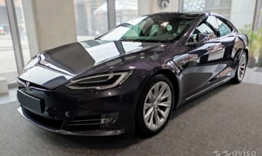 Планка для защиты заднего бампера Tesla Model S фото
