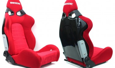 Спортивное автомобильное кресло CUGA Welur Bride Red фото