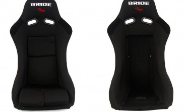 Спортивные автомобильные ковши GTR Medium Bride Black фото