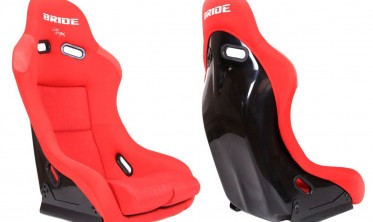 Спортивное сиденье ковш GTR Bride Red фото
