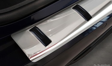защитная накладка STRONG на задний бампер с загибом BMW 5 G31 Touring фото