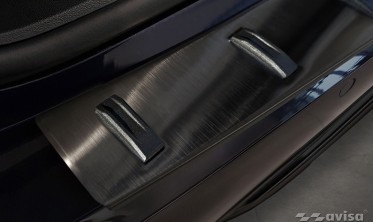 Черная листва Strong на задний бампер BMW 5 универсал G31  фото