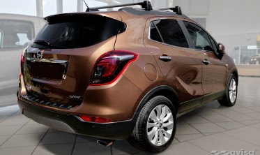 Чорна захисна накладка (ліства) Strong на задній бампер Opel Mokka X фото