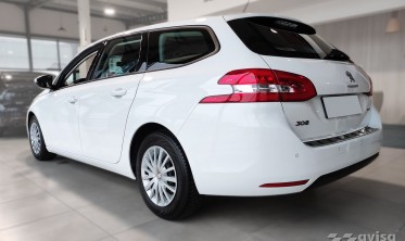 Листва Strong на задний бампер Peugeot 308 МК2 универсал фото