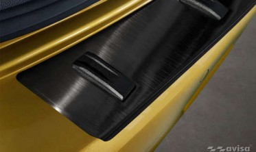 Планка Strong для защиты заднего бампера VW Golf 7 хетчбек фото