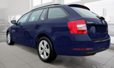 черная накладка STRONG для защиты заднего бампера Skoda Octavia 3 рестайл combi фото