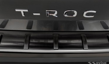 чорна накладка STRONG на задній бампер Volkswagen T-Roc фото