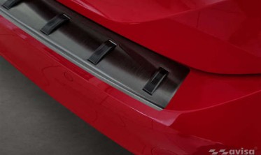 черная накладка STRONG на задний бампер VW Passat B8 универсал фото