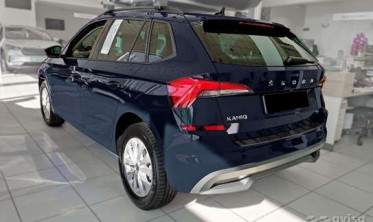 Чорна захисна накладка (ліства) Strong на задній бампер Skoda Kamiq фото