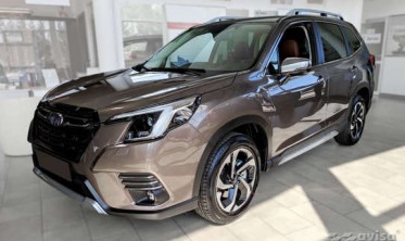 Черная листва Strong на задний бампер Subaru Forester V фото