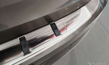Защитная листва Strong на задний бампер Volvo V90 фото