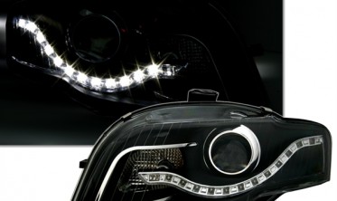 Черные фары передние с линзами и диодами AUDI A4 B7 (Eagle Eyes) фото