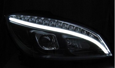 Діодні фари передні MERCEDES W204 дорестайл з динамічними поворотами фото
