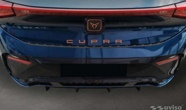 Чорна накладка для захисту заднього бампера Cupra Born фото