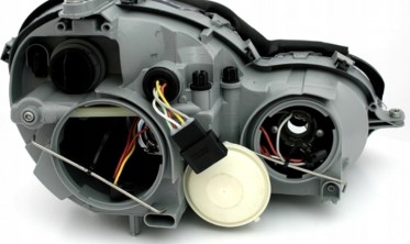Линзованные фары передние MERCEDES CL203 Sportcoupe фото