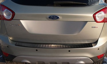 Защитная накладка на задний бампер Ford Kuga I черная фото
