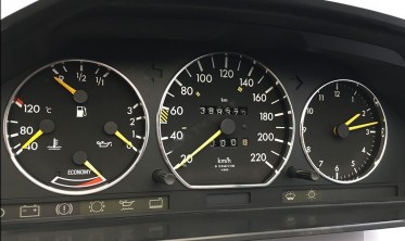 Кольца для декора щитка приборов Mercedes W124 / W126 фото