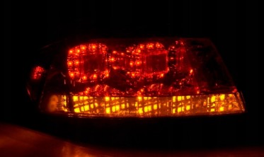 Тоновані Led ліхтарі задні AUDI TT 8N 99-06 фото