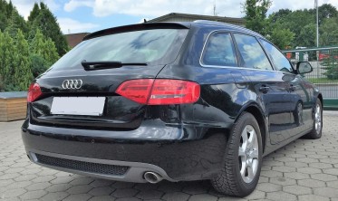 Дифузор заднього бампера Audi A4 B8 стиль S-line із вирізами на дві сторони фото