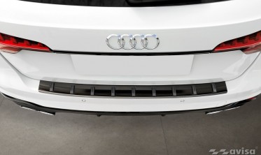 Черная защитная накладка на задний бампер Strong Audi A4 B9 Avant фото