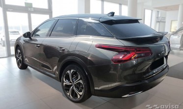 Черная листва (накладка) на задний бампер Citroen C5 X фото