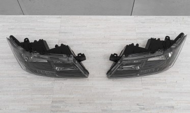 Черные тюнинг фары передние DODGE JOURNEY I 2008-2020 фото