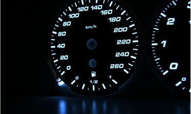 Плазменные накладки на панель приборов BMW 3 E90 вариант 1 фото