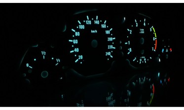 Плазмові накладки в приладку BMW Е39, Е38, Х5 Е53 М стиль фото