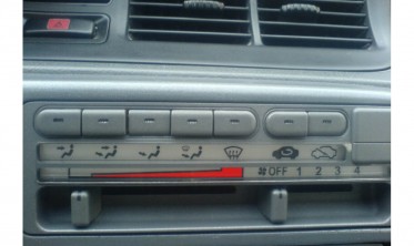 Тюнинговые накладки на панель управления отопителем Honda Civic 1992-1995 фото