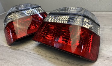 Стопы тюнинговые (фонари задние) VW Golf 3 red/chrome фото