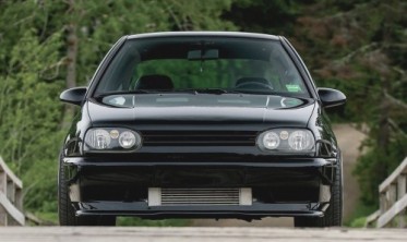 Решітка радіатора VW Golf 3 без емблеми фото