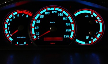 Тюнинговые накладки на панель приборов Kia Sorento вар. 1 фото